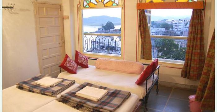 Lake Ghat Palace